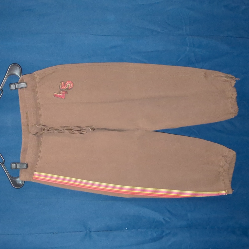 Arizona Brown Capris